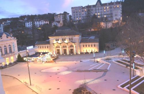 Chatel-Guyon Apartment | Studio tout équipé - 2 min des thermes - commerces & parking gratuit