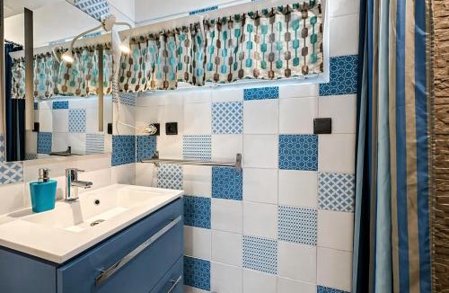 Portes-les-Valence House | Studio tout confort avec vue sur piscine