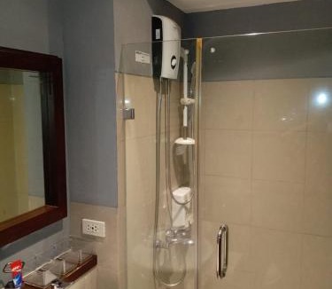 Legazpi Village Apartment | Studio Unit at The Beacon Makati