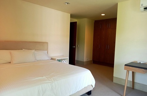 Tambo Condo | Studio Unit for 6 pax Walking Distance to MOA and 30 Minutes Away From Airport