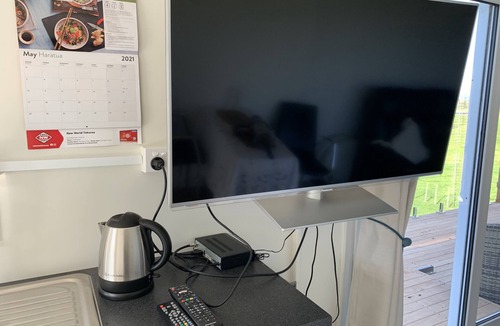 Tokoroa Apartment | Studio unit self contained, peaceful setting, awesome views