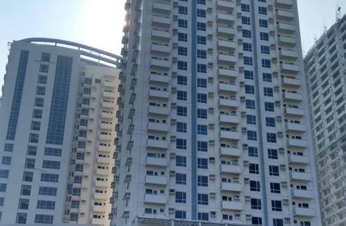 Santa Cruz Condo | Studio Unit with Balcony in Manila