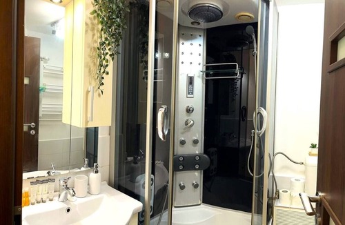 Bucharest Apartment | Studio Victoriei - Central Location with AC