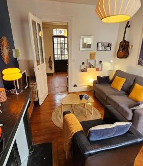 Anatole France Danton Apartment | Studio Vintage chic, Centre, Gare et Plage à pied