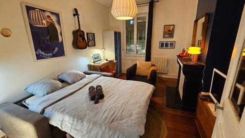 Anatole France Danton Apartment | Studio Vintage chic, Centre, Gare et Plage à pied
