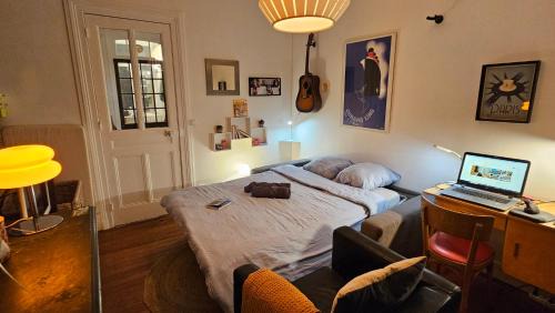 Anatole France Danton Apartment | Studio Vintage chic, Centre, Gare et Plage à pied
