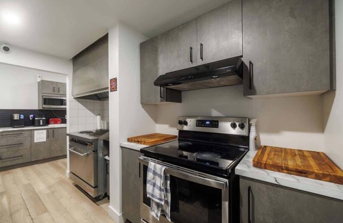 Riviere-du-Loup Regional County Municipality Apartment | Studio Vue fleuve-212