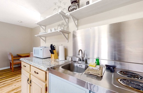Baneberry House | Studio W Patio, Close to Lake, Fitness room, Games