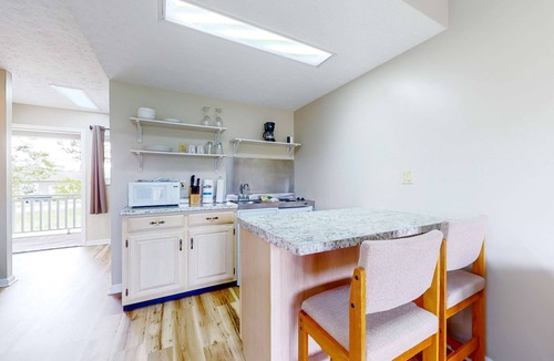 Baneberry House | Studio W Quiet View, Patio, Gym, Games, Dog Friendly