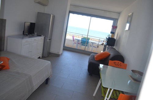 Palavas-les-Flots Apartment | Studio waterfront, near beach, sea view, 4 persons