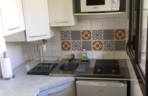 Issy-les-Moulineaux Condo | Studio with balcony near Paris