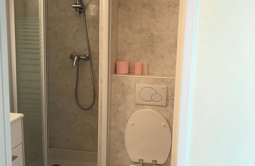 Mandelieu-la-Napoule Beach Apartment | Studio with swimming pool close to the beach, secure residence, shops