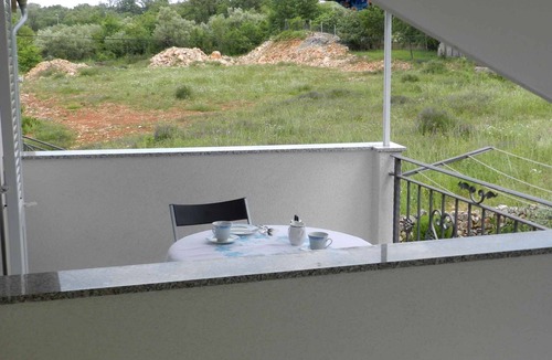 Sveti Vid-Miholjice Apartment | Studio with air conditioning