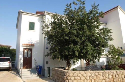 Seline Apartment | Studio with balcony and air conditioning