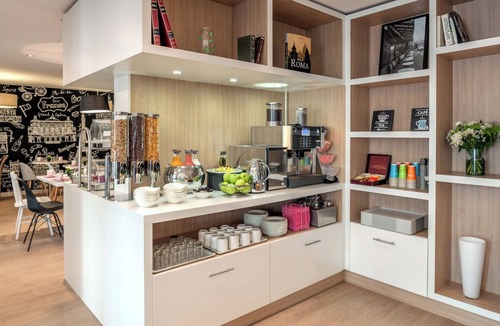 Montmartre Apartment | Studio With Balcony In The Heart Of Montmartre