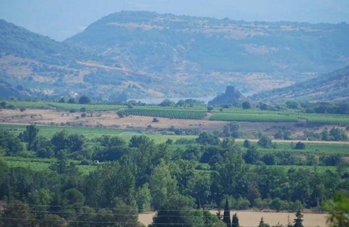 Merifons Apartment | Studio with beautiful view of the Salagou valley