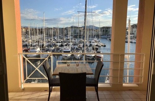 Frejus Port Apartment | Studio with exceptional view of Port Frejus, swimming pool, parking, direct beach access