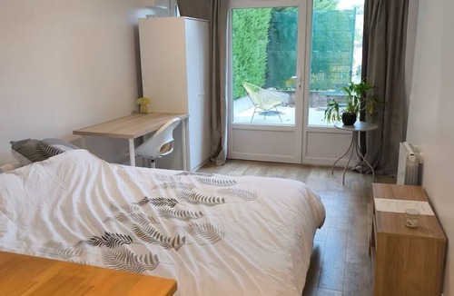Chaville House | Studio with Garden at Villa Nemours