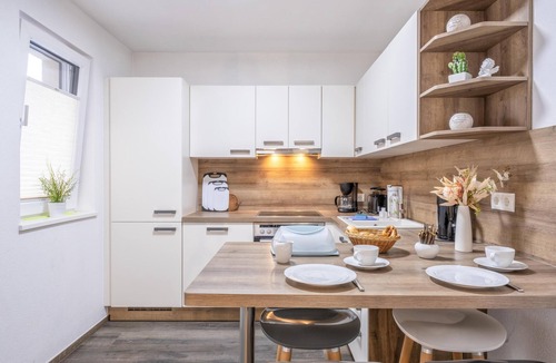 Woergl Apartment | Studio with garden terrace close to the ski bus
