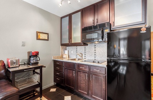 Frisco Apartment | Studio with heated parking one block from Main Street Frisco