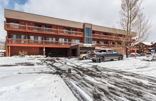 Frisco Apartment | Studio with heated parking one block from Main Street Frisco