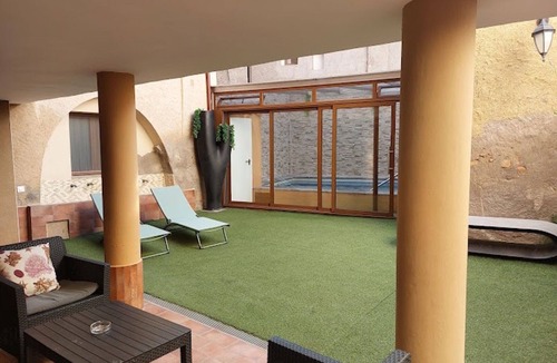 Munebrega Apartment | Studio with Jacuzzi America