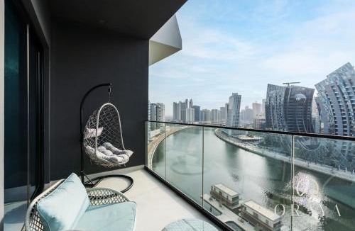 Business Bay Apartment | Studio With Jaw-Dropping Canal And Burj Views