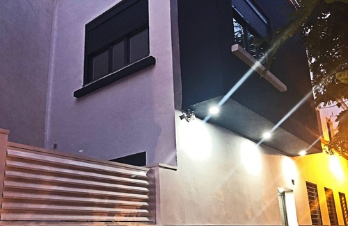 Paseo de Almeria Apartment | Studio with kitchen and private bathroom.