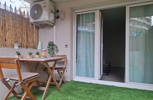 Antibes Old Town Apartment | STUDIO WITH PARKING AND SMALL GARDEN NEAR OLD ANTIBES