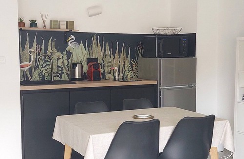 Cannes La Bocca Apartment | Studio with parking in secure residence 50m from the sea and beaches