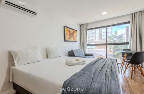 Sao Benedito Apartment | Studio with pool in Poços de Caldas PGO412