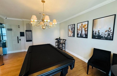 Centro Apartment | Studio with pool, pool table, gym and sauna