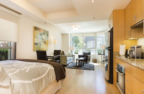 Cathedral Hill Condo | Studio with Rooftop Deck!