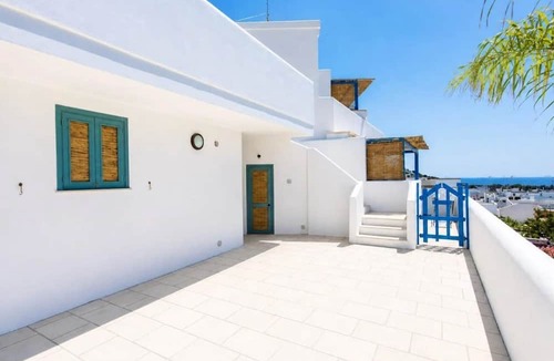 Castro Marina Apartment | Studio with Sea-View Balcony in Castro di Lecce