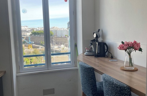 Downtown Apartment | Studio with small sea view, close to the castle