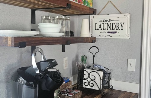 Payette Apartment | Studio with so much to offer! Small family and pet friendly.