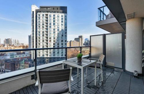 Garden District Apartment | Studio with Spacious Patio Downtown