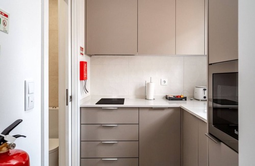 Sao Cristovao e Sao Lourenco Apartment | Studio with Stunning Views to river and old town by Lisbeyond