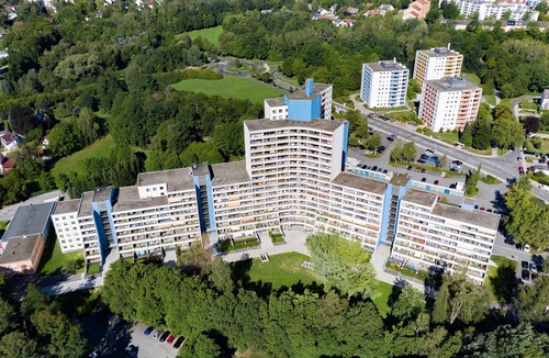 Jakobshof Apartment | Studio Ypsilon with a picturesque view
