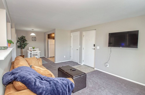 Kettering Apartment | Studio Zen Den - your tranquil home away from home in Kettering OH