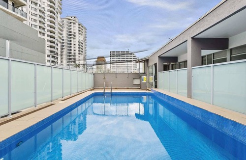 Bondi Junction Apartment | Studio4: Bondi Chic Interiors with Rooftop Pool