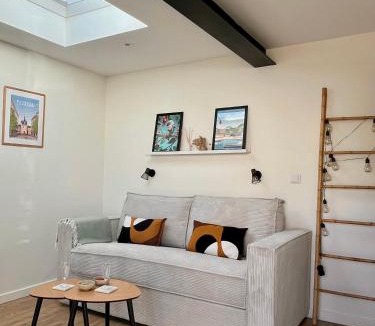 Eysines Apartment | Studiocosy proche Bordeaux, parking gratuit, clim