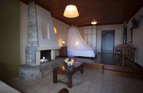 Damouchari Apartment | Studios for 3 adults or 2 adults + 2 children with balcony or terrace with panoramic sea view
