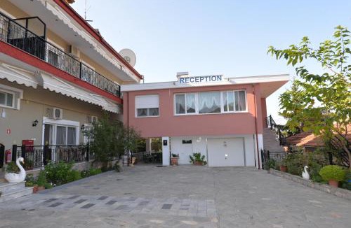 Krinidhes Apartment | Studios Kostas & Despina