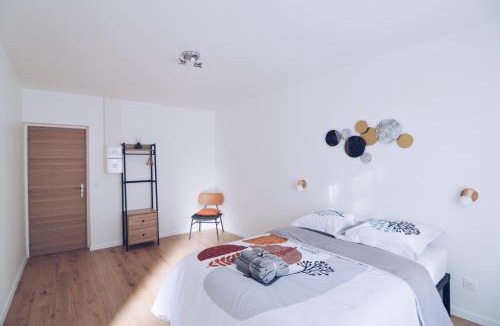 Chatellerault Apartment | Studios Lsquare-Residence