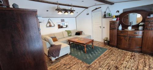 Orebro County House | Stuga "Solgläntan"