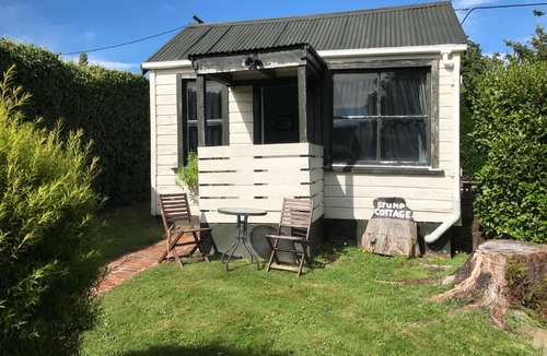 Lumsden House | Stump Cottage