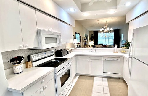 Palmer Ranch Condo | STUNNING 2 BED 2 BATH CONDO IN STONEYBROOK GOLF AND COUNTRY CLUB