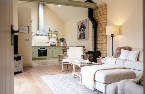 Burford House | Stunning 2 Bedroom Cottage near Burford