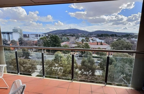 Braddon Apartment | Stunning 2-Brm in Braddon!